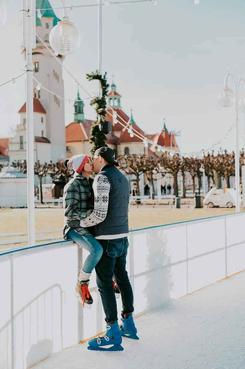 sesja-narzeczenska-lodowisko-sopot-molo-fotograf-gdansk