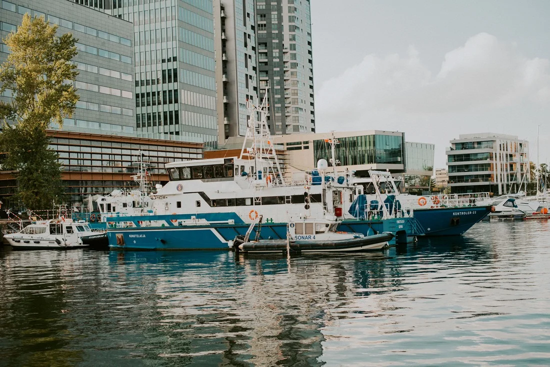 miejska-sesja-narzeczenska-fotograf-trojmiasto-gdynia