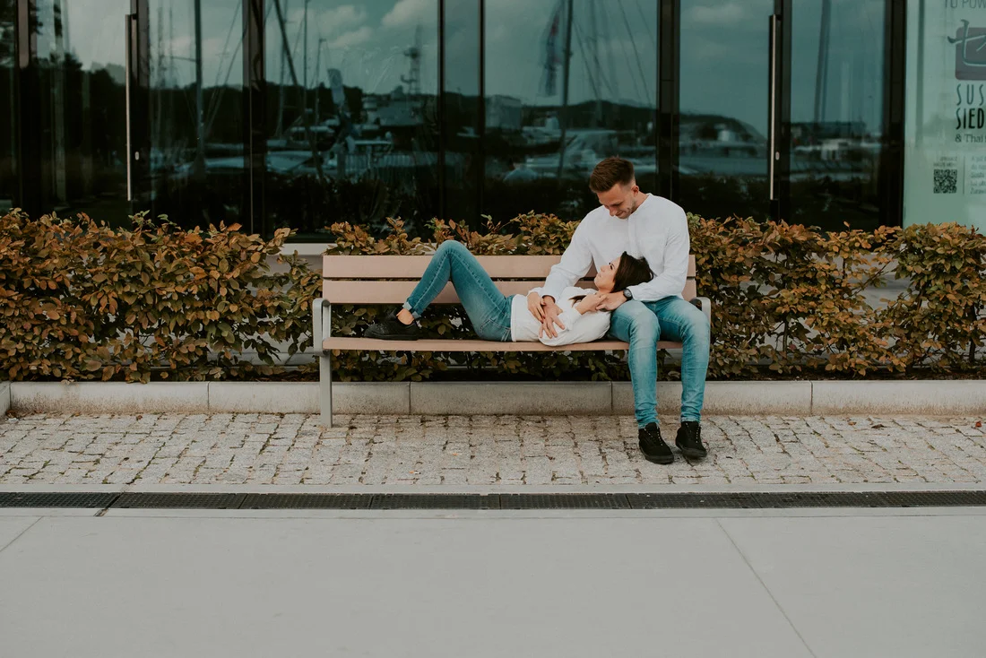 miejska-sesja-narzeczenska-fotograf-trojmiasto-gdynia