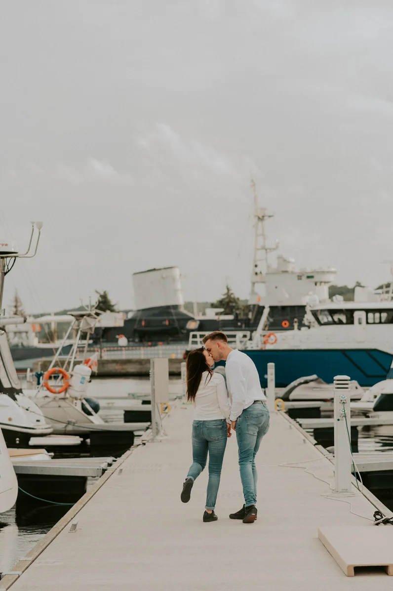 miejska-sesja-narzeczenska-fotograf-trojmiasto-gdynia